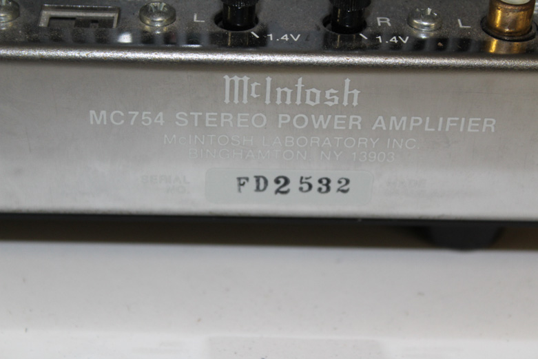 McIntosh MC754 Stereo Power Amplifier