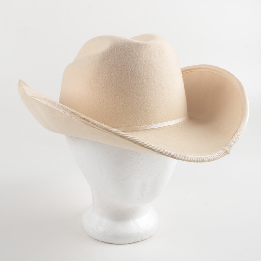 Smithbilt Cream Felt Cowboy Hat Trimmed in Grosgrain Ribbon