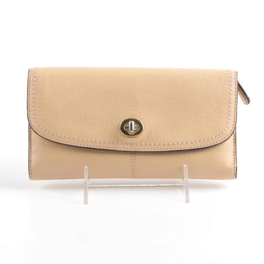 Coach Beige Leather Wallet