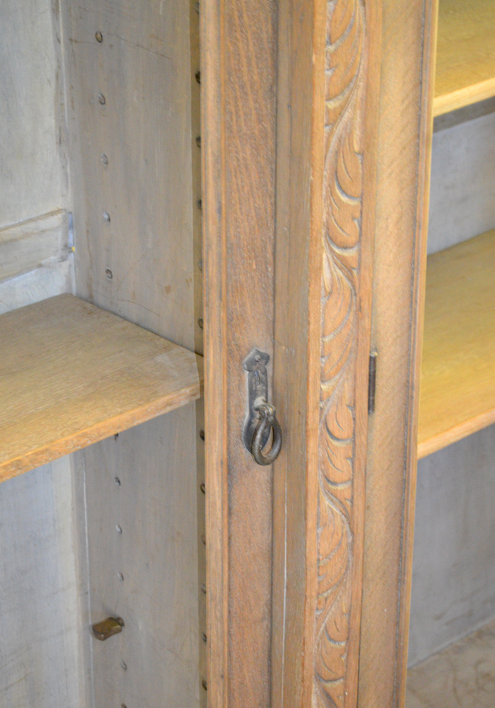 Antique Carved Italian Oak Hutch