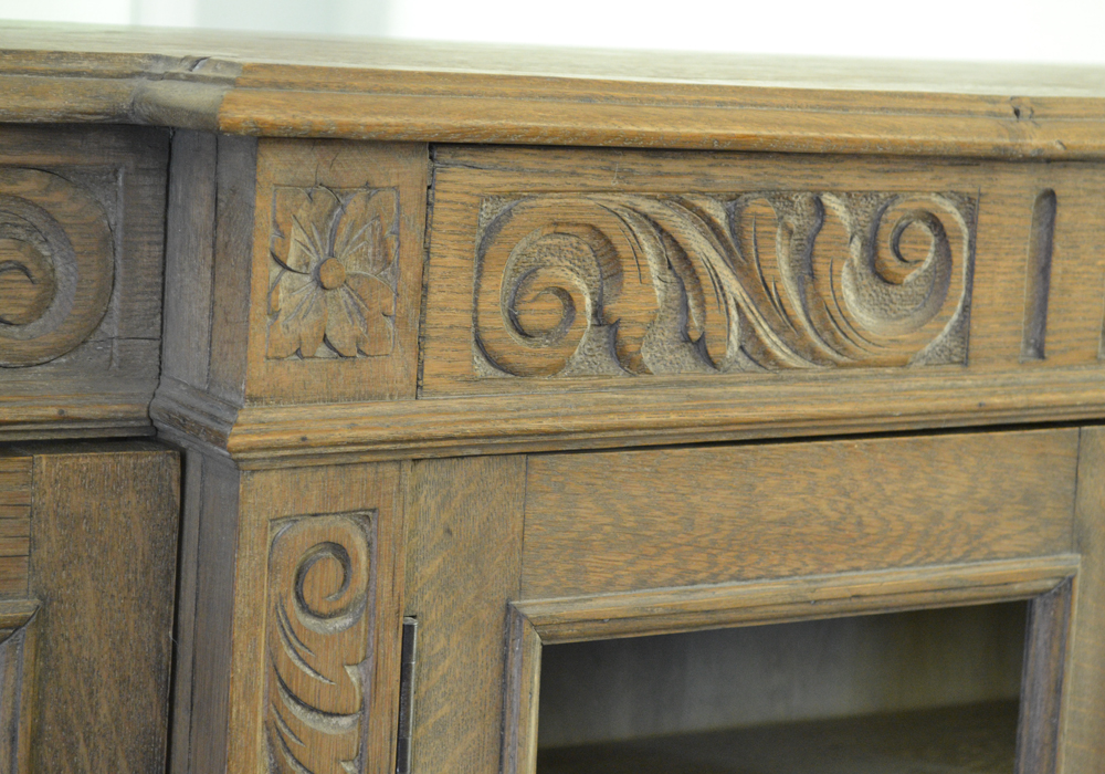 Antique Carved Italian Oak Hutch