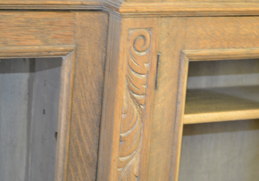 Antique Carved Italian Oak Hutch
