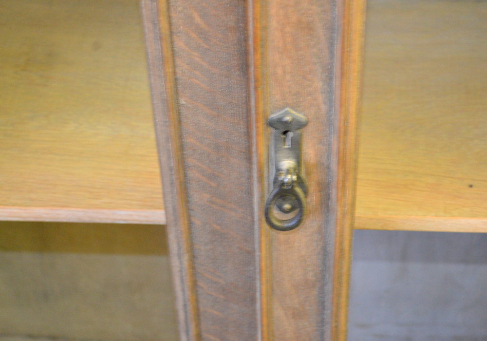 Antique Carved Italian Oak Hutch