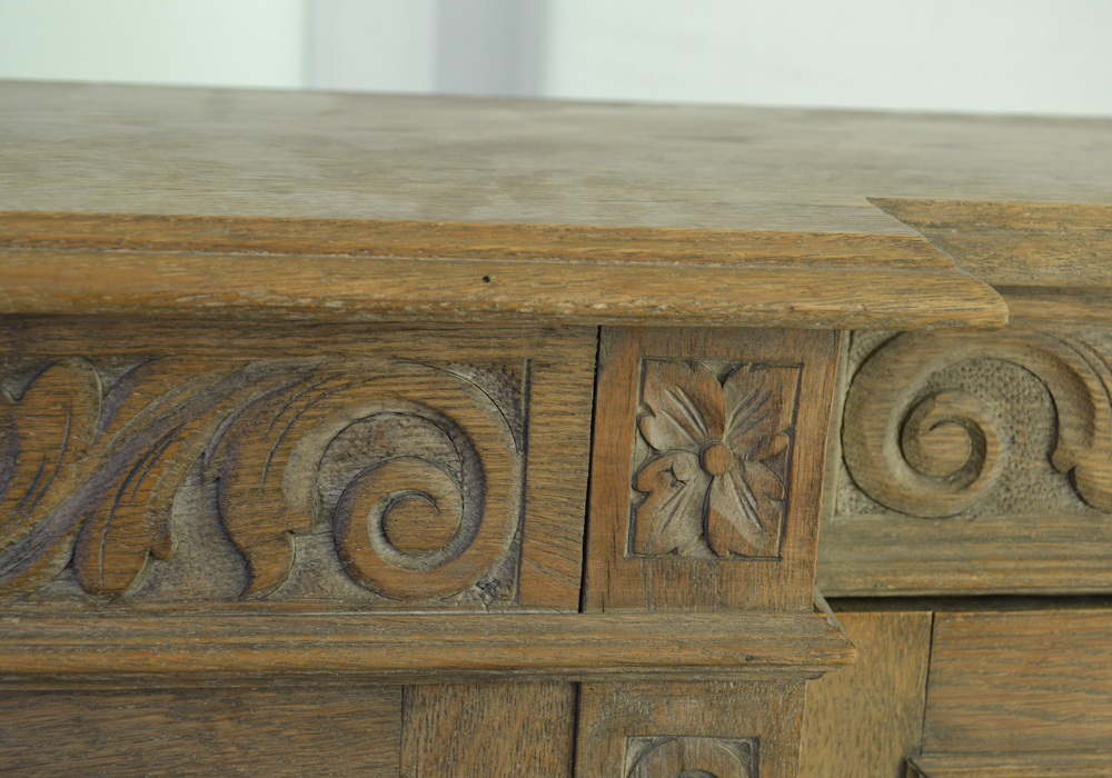 Antique Carved Italian Oak Hutch