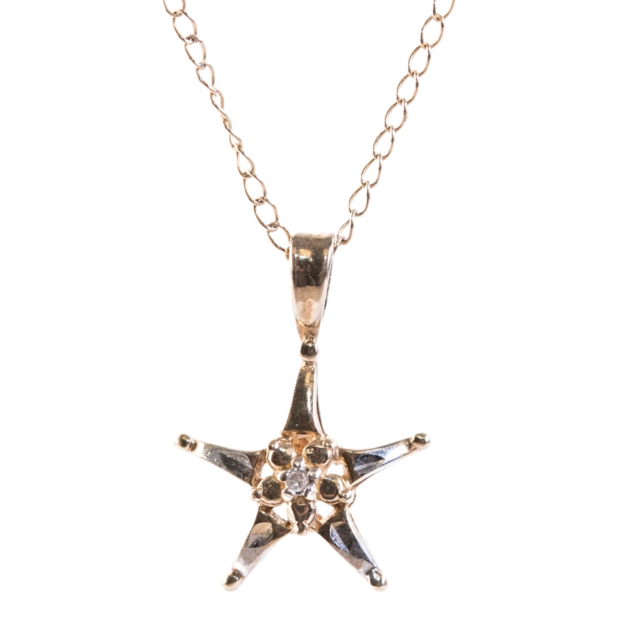 10K Yellow Gold Star Pendant Necklace