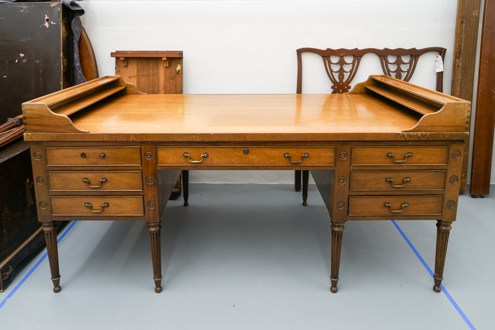 Vintage "George Washington" Desk by Kitinger