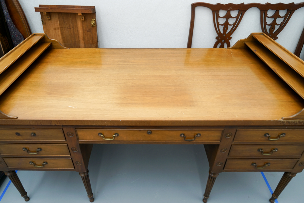 Vintage "George Washington" Desk by Kitinger