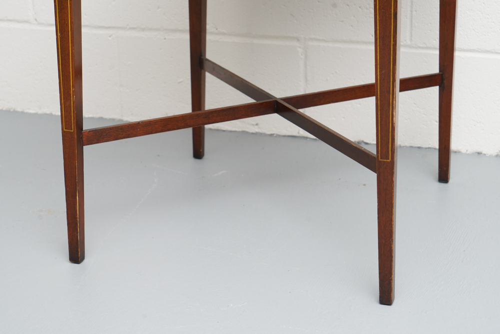 Pair of Vintage Federal Style End Tables
