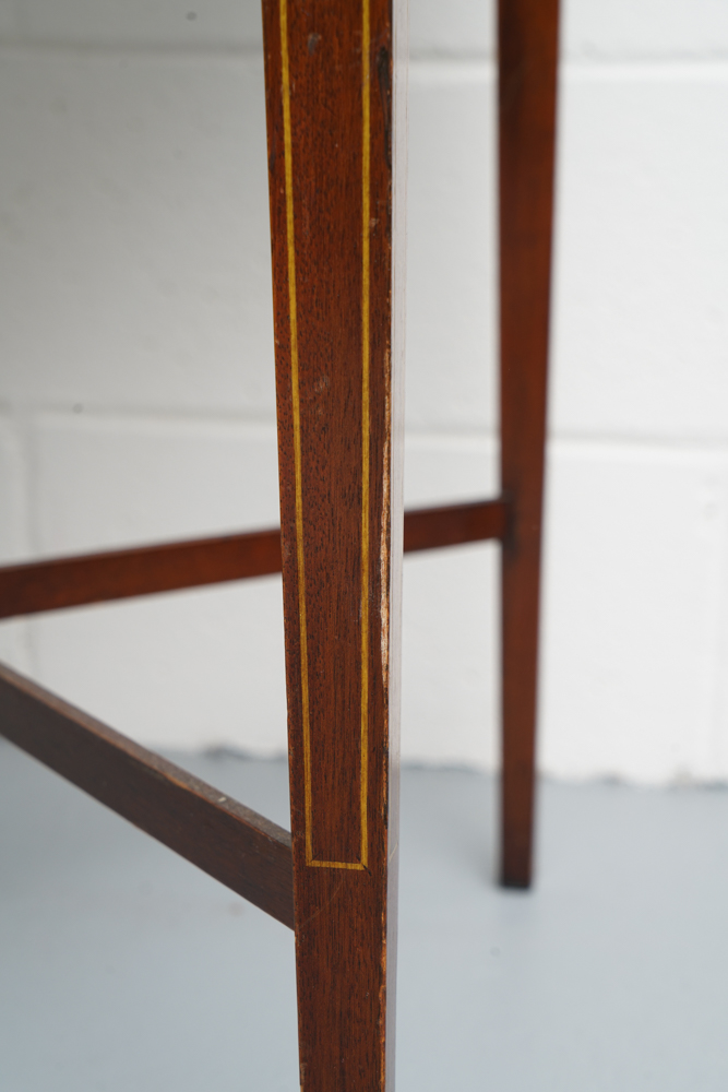 Pair of Vintage Federal Style End Tables