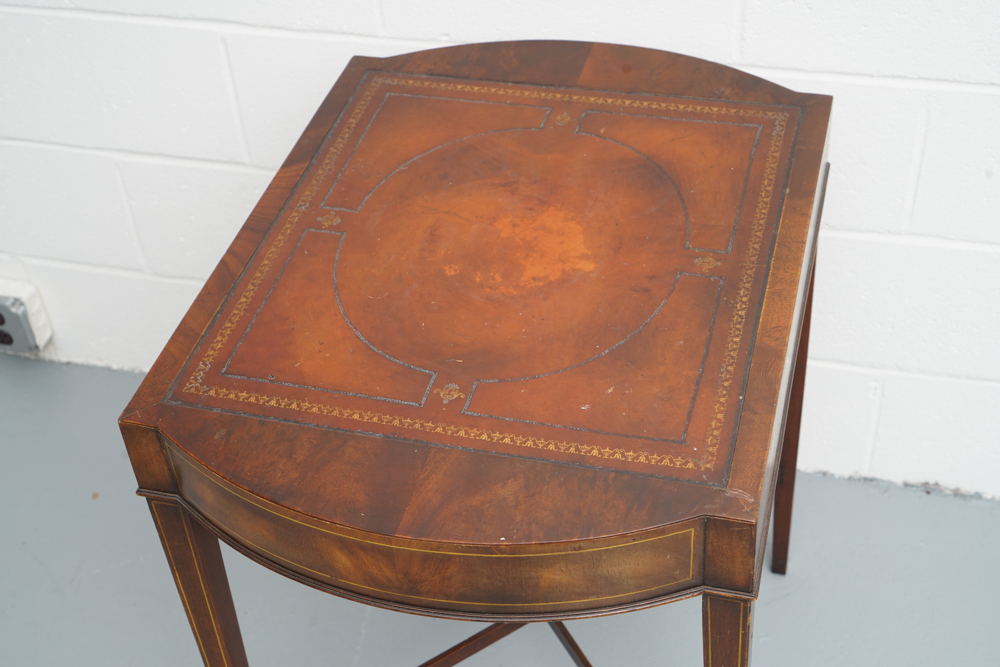 Pair of Vintage Federal Style End Tables