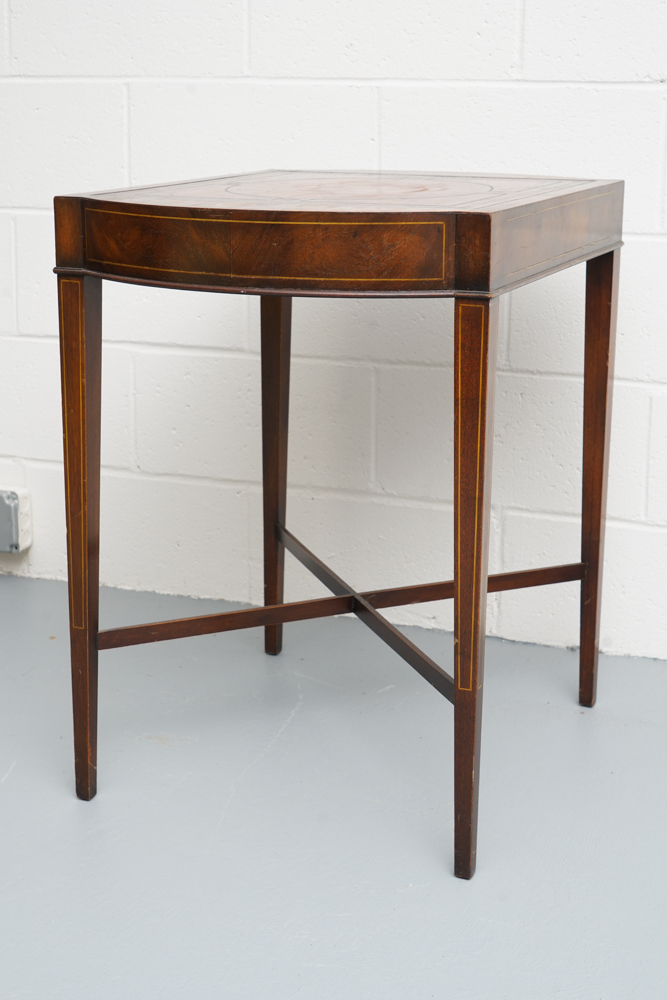 Pair of Vintage Federal Style End Tables