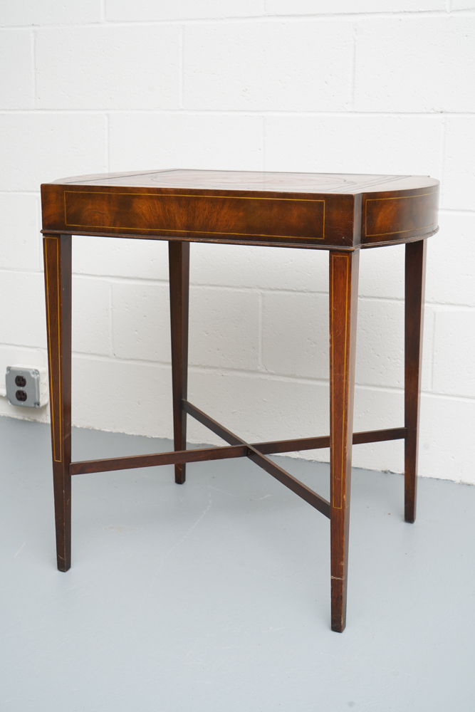 Pair of Vintage Federal Style End Tables