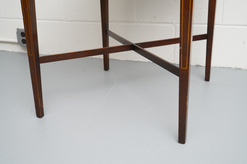 Pair of Vintage Federal Style End Tables