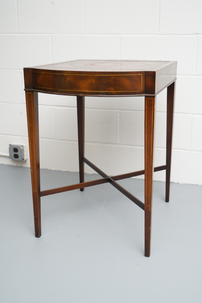 Pair of Vintage Federal Style End Tables
