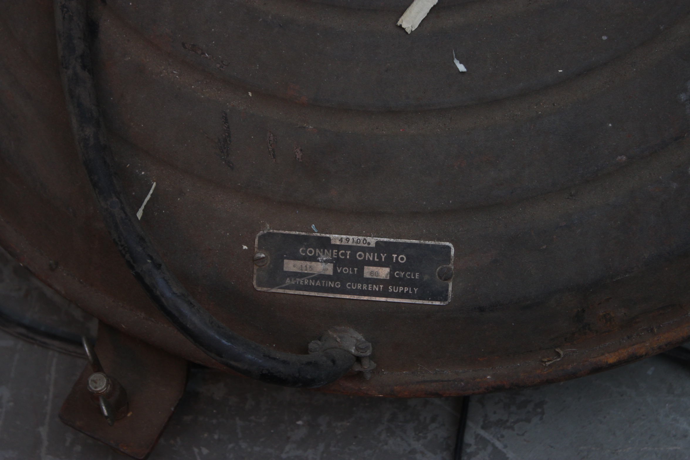 Vintage Strong Electric "Super Trouper" Electric Spotlight Stand