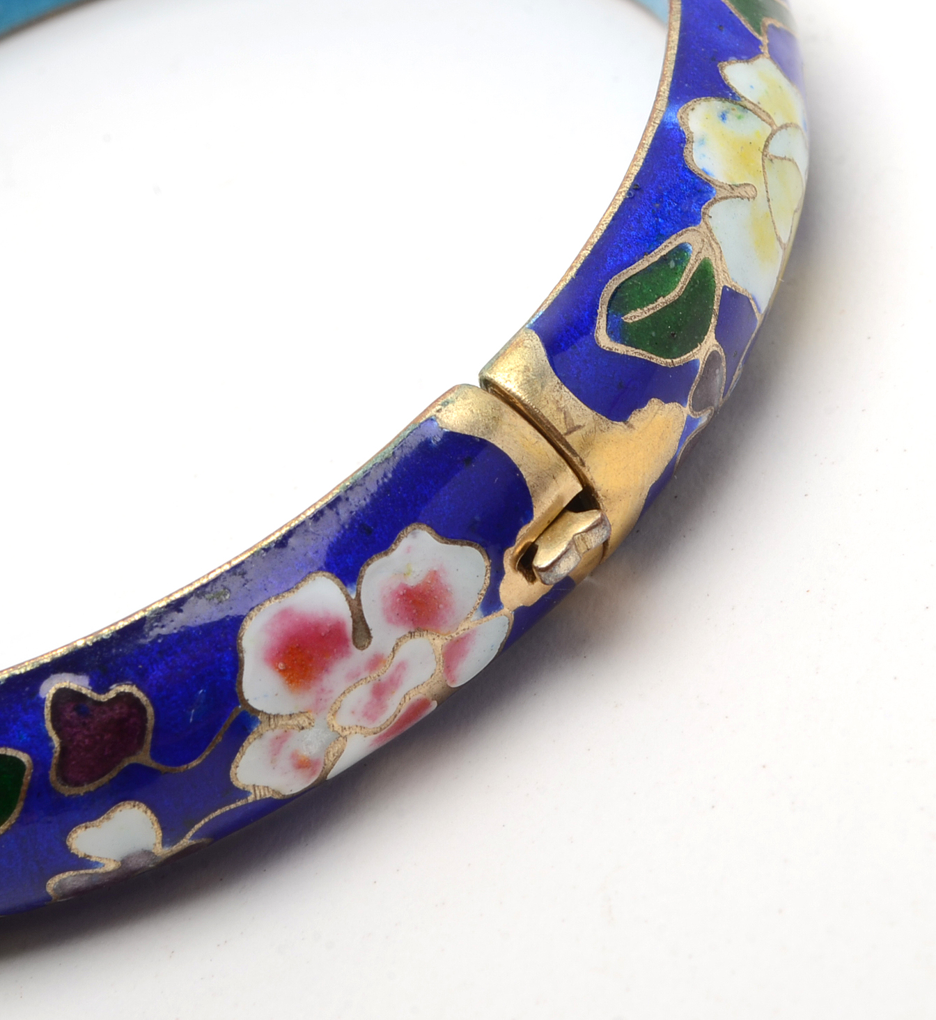 Chinese Cloisonné Enamel Demi-Parure Jewelry Set