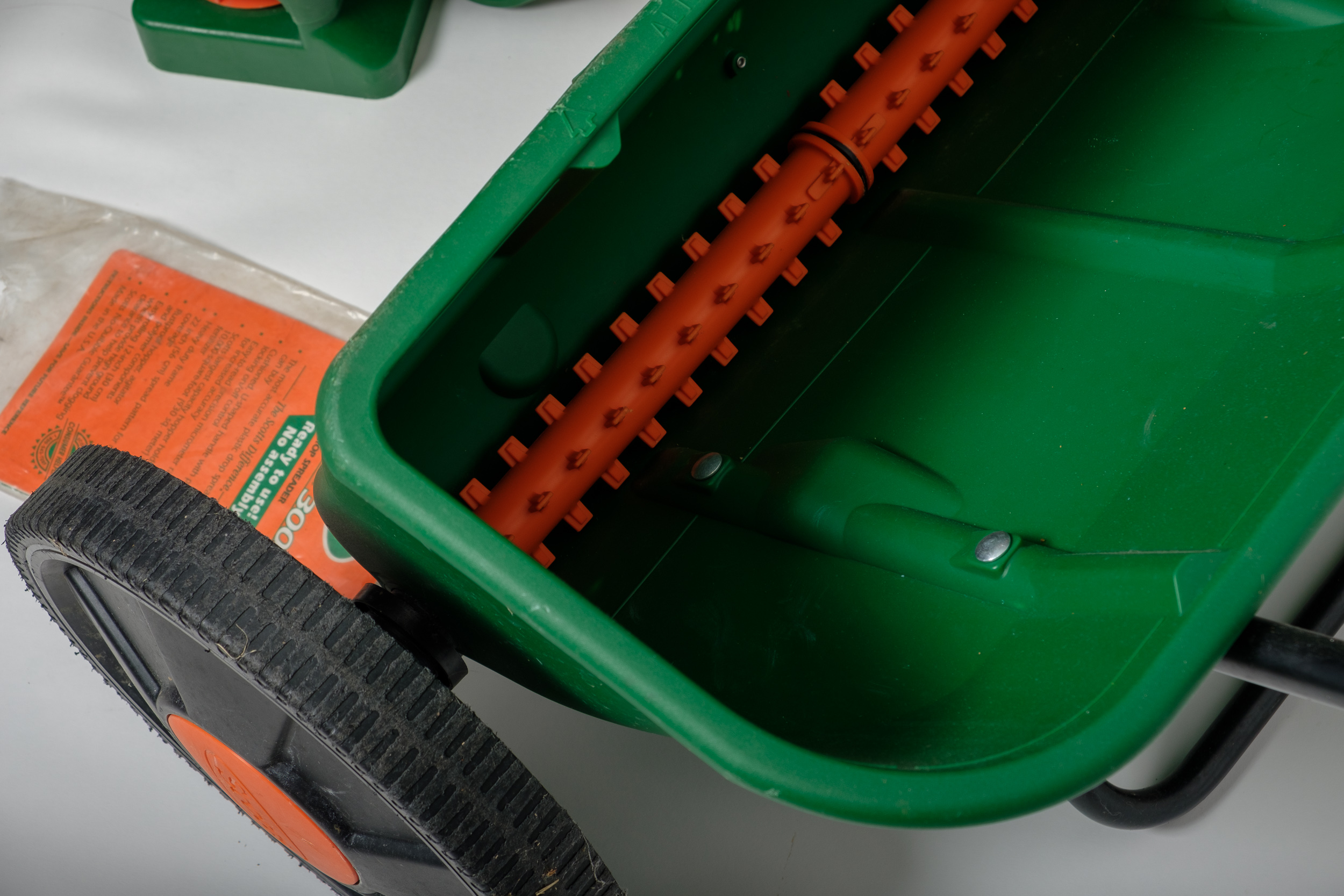 Scotts Rolling and Hand Held Lawn Spreaders