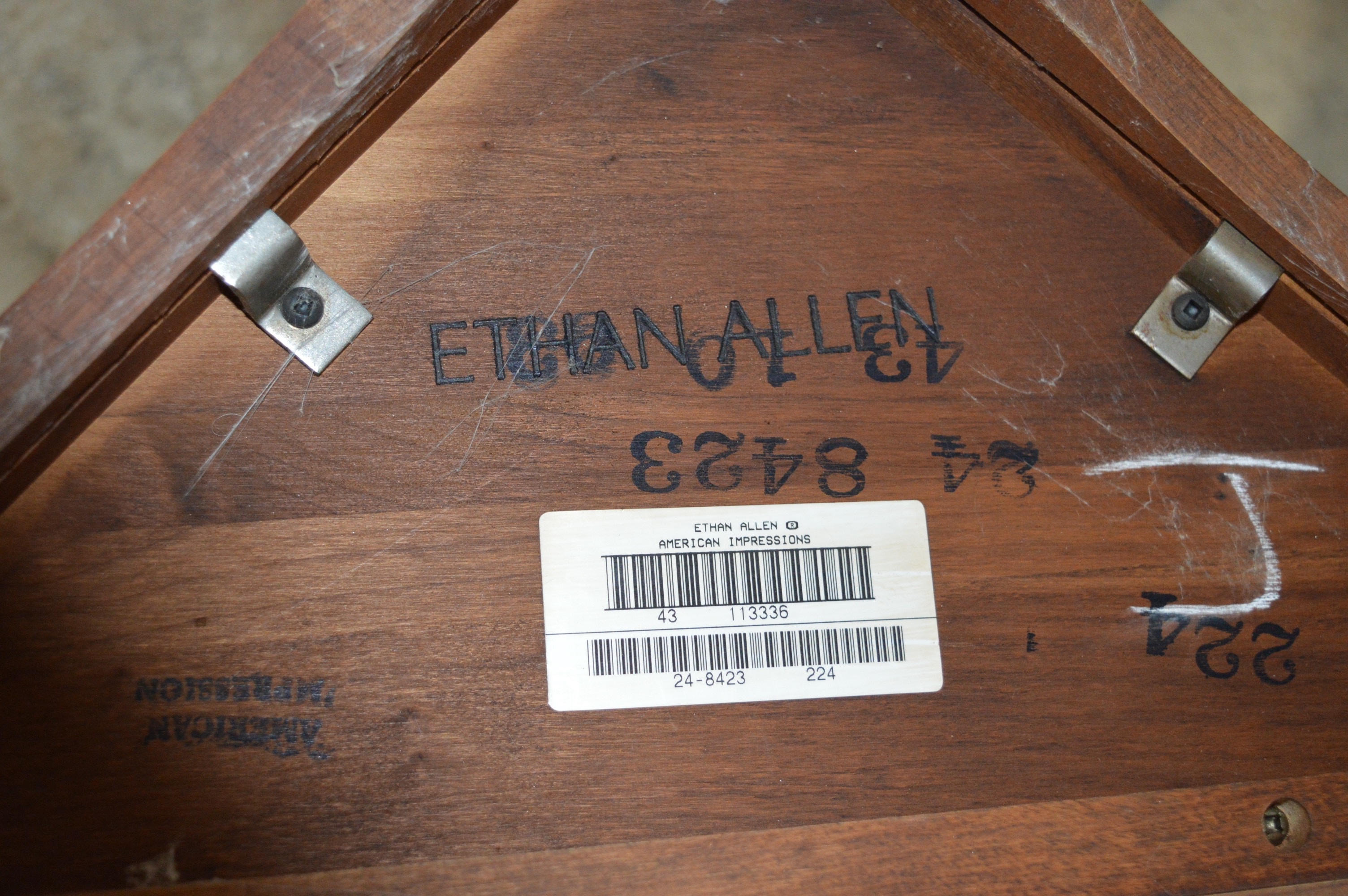 Ethan Allen "American Impressions" Cherry Corner Table