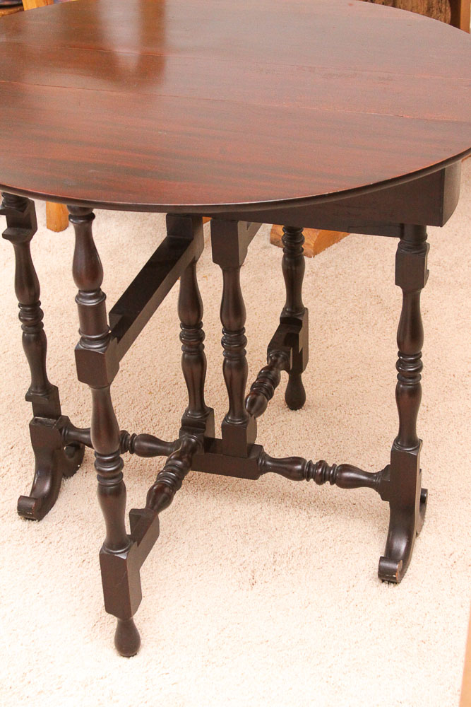 Vintage Mahogany Gate-Leg Table