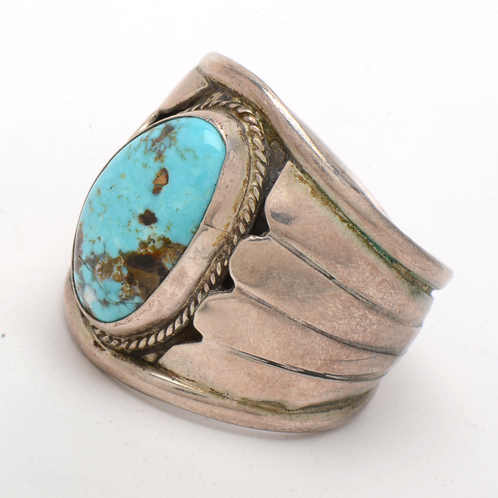 Southwestern Style Sterling Silver Turquoise Ring