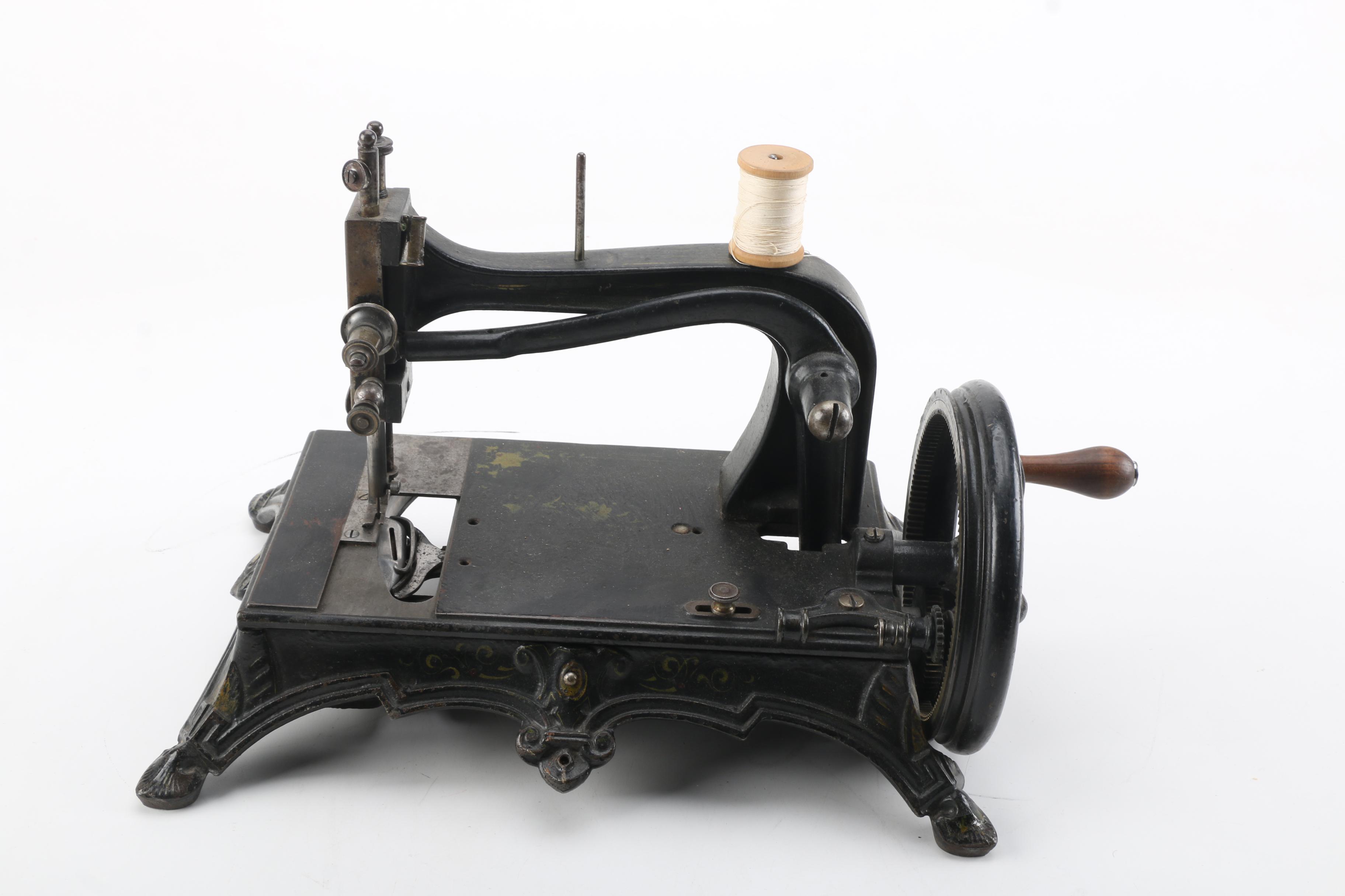 Vintage Cast Iron Sewing Machine EBTH