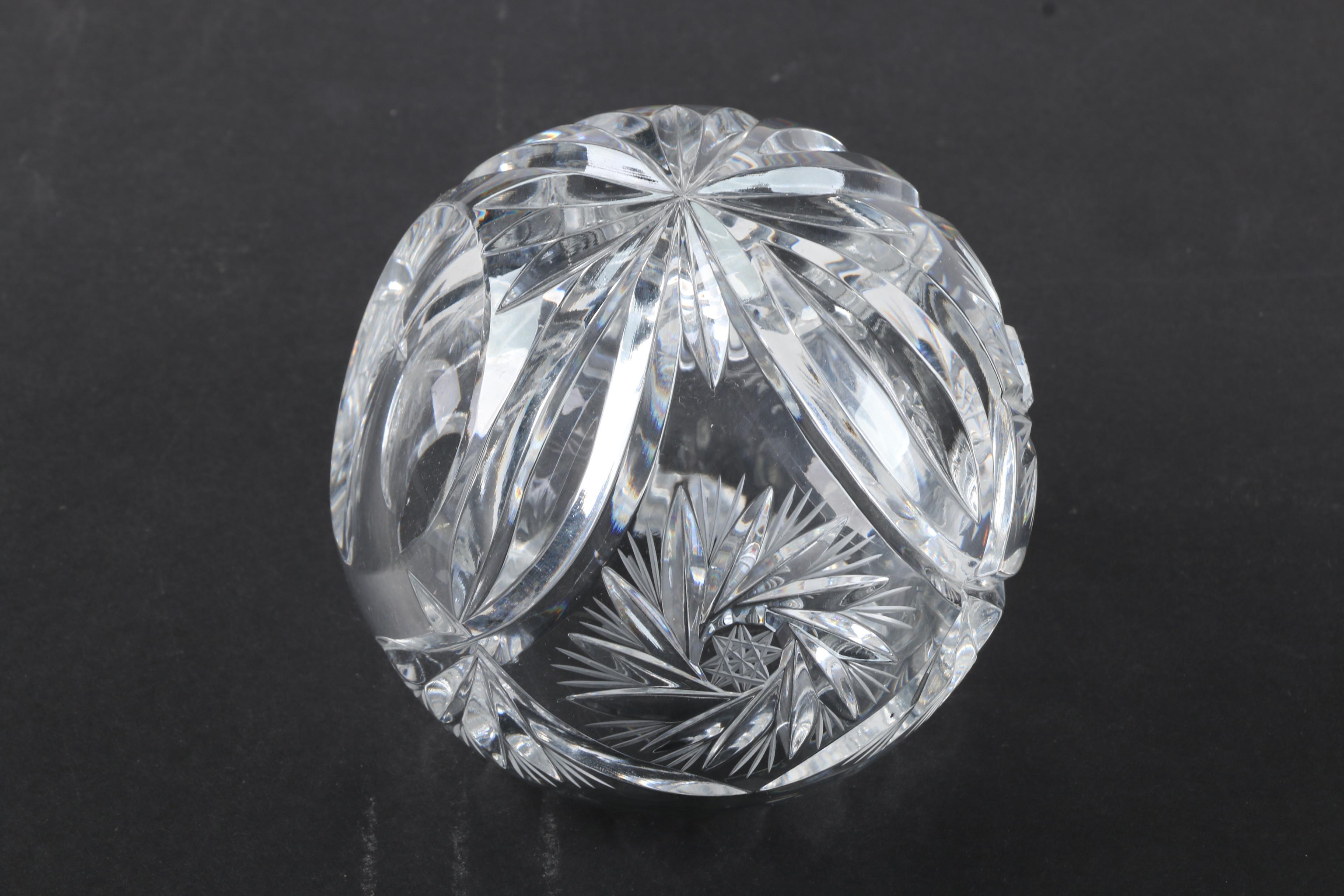 Crystal Decor Featuring Shannon Clock