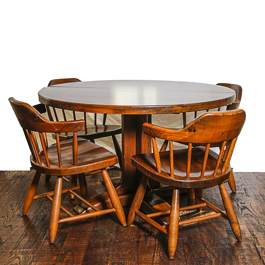 Colonial Style Oak Pedestal Table and Four Chairs