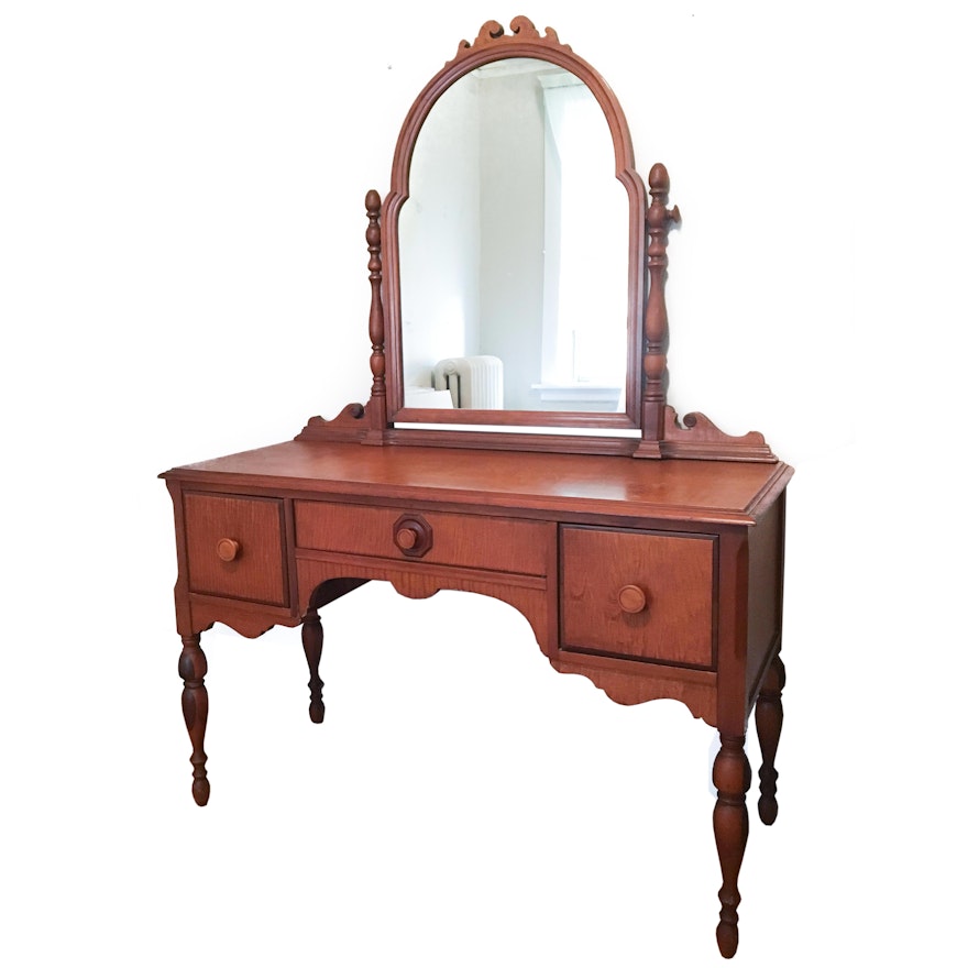 Maple Dressing Table With Mirror