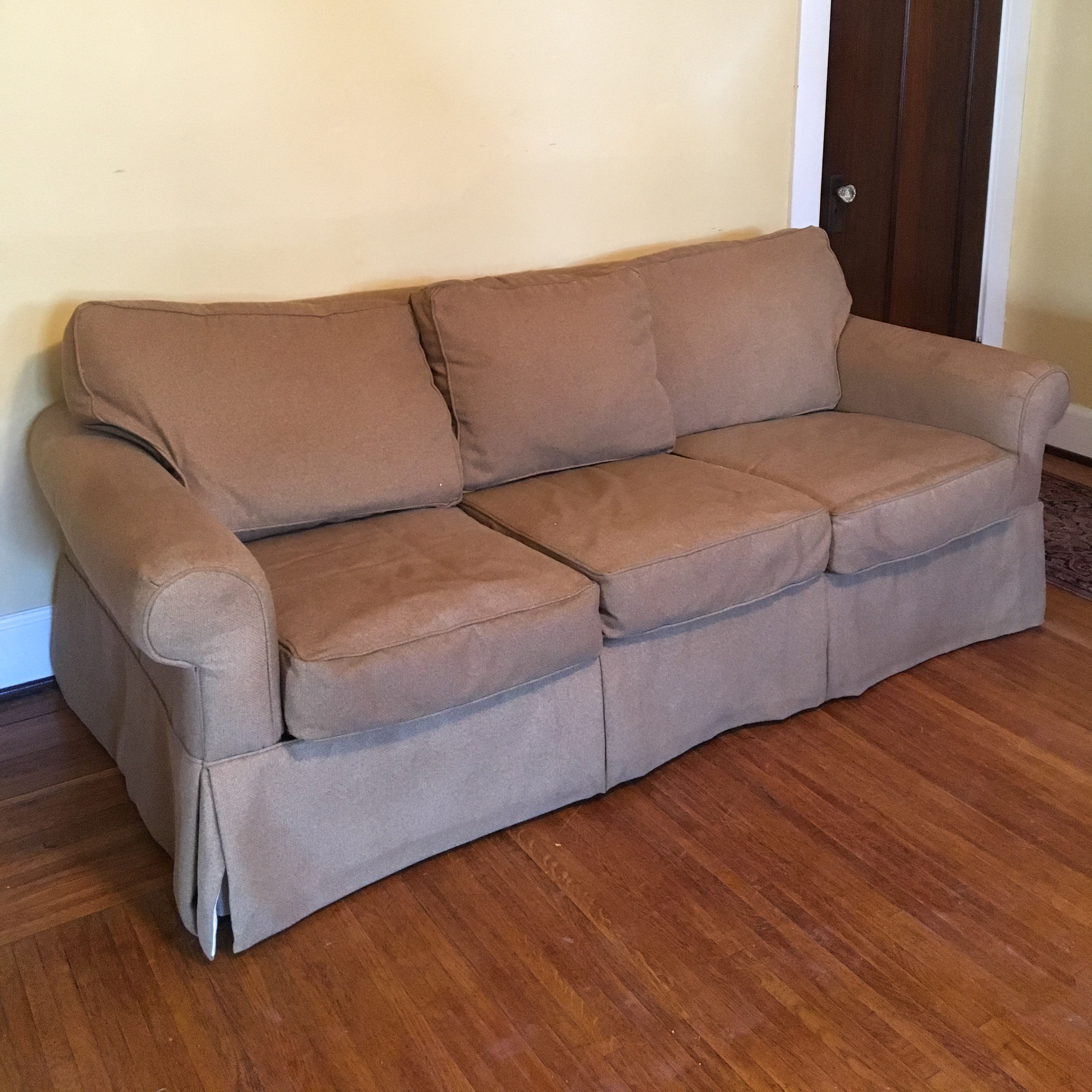 Rowe Furniture Sofa
