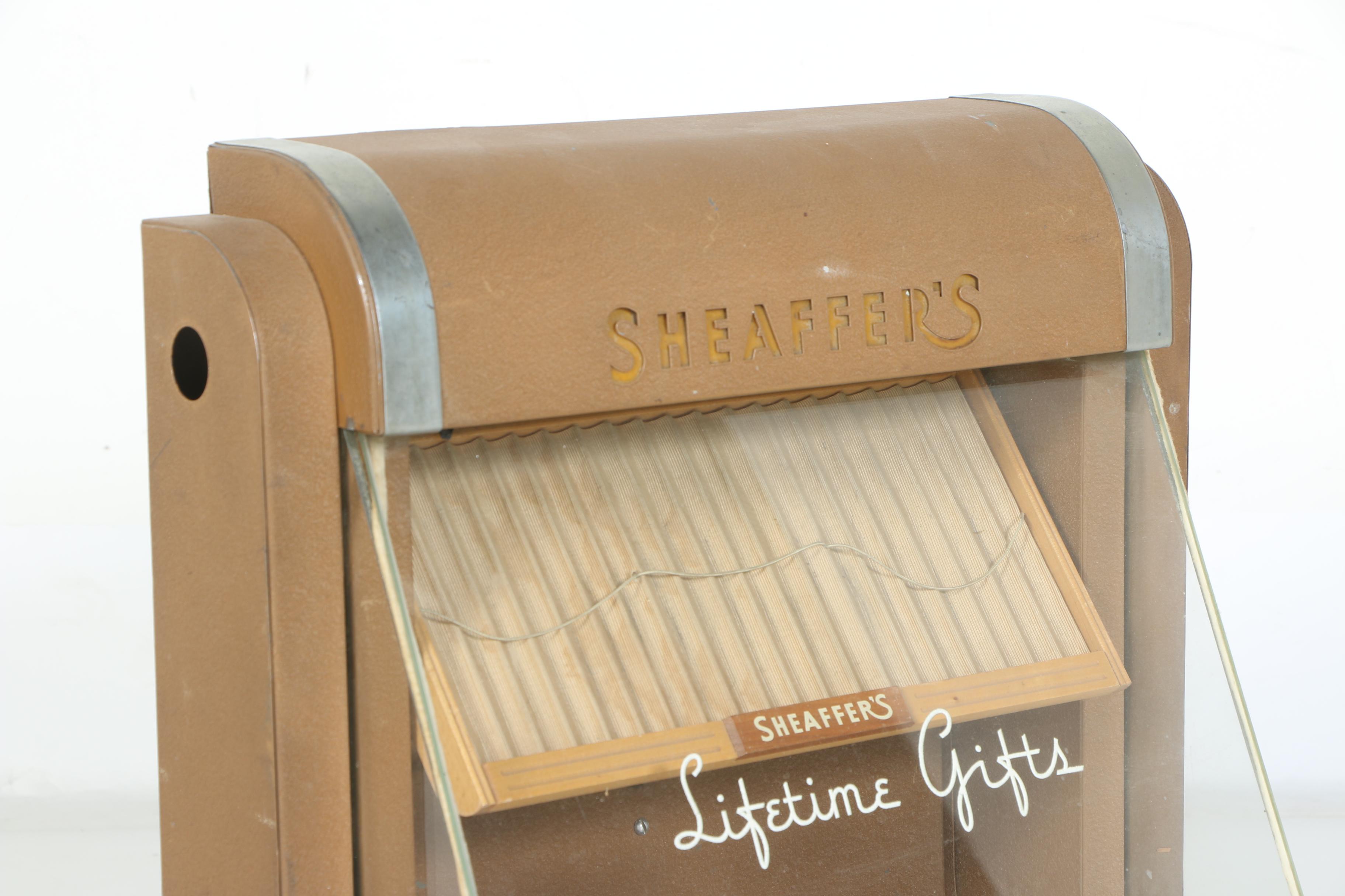 Vintage Sheaffer's Metal Display Case With Light