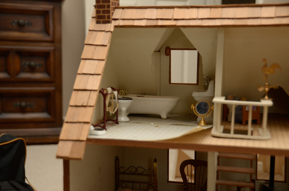 Vintage Craftsman Style Furnished Dollhouse