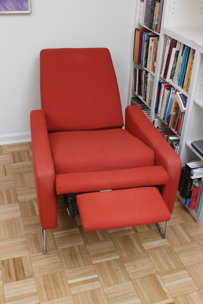 Mid Century Modern Lounger by Design Within Reach