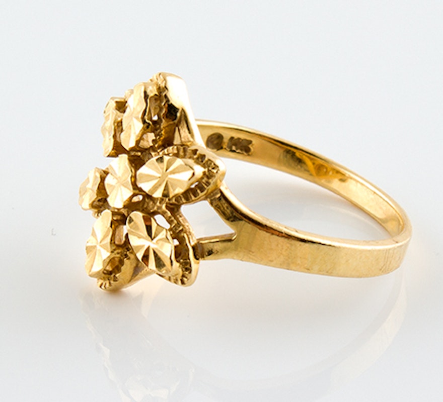 14K Yellow Gold Flower Ring