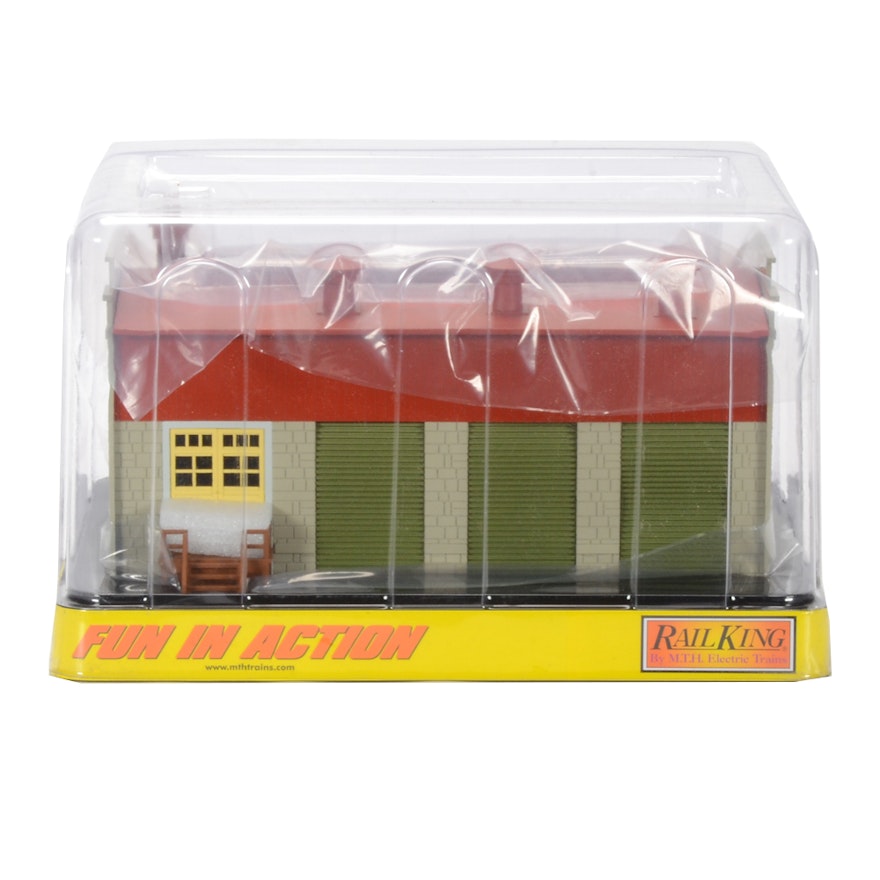 Rail King O-Scale Lighted Freight Transfer Warehouse