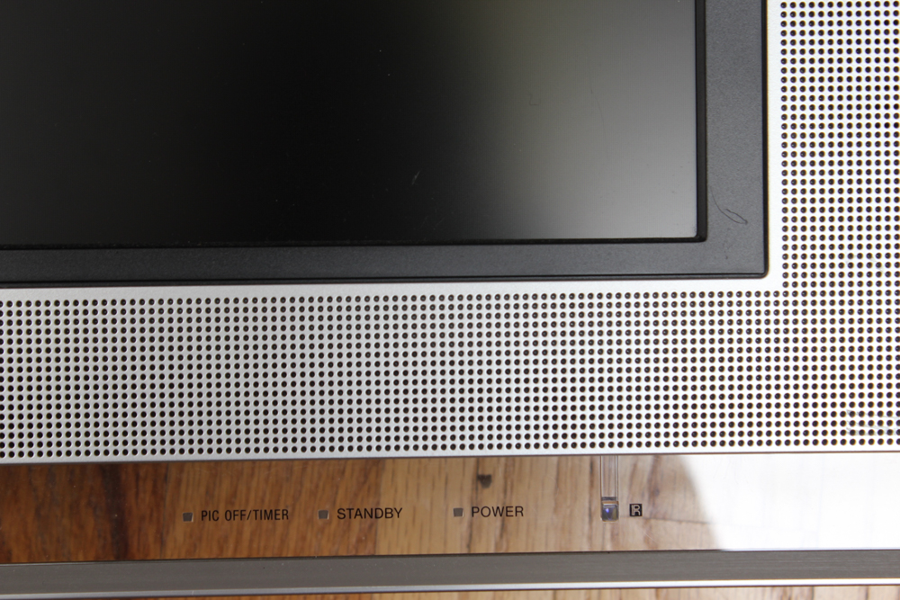 Sony Bravia XBR  KDL-40XBR2 Television