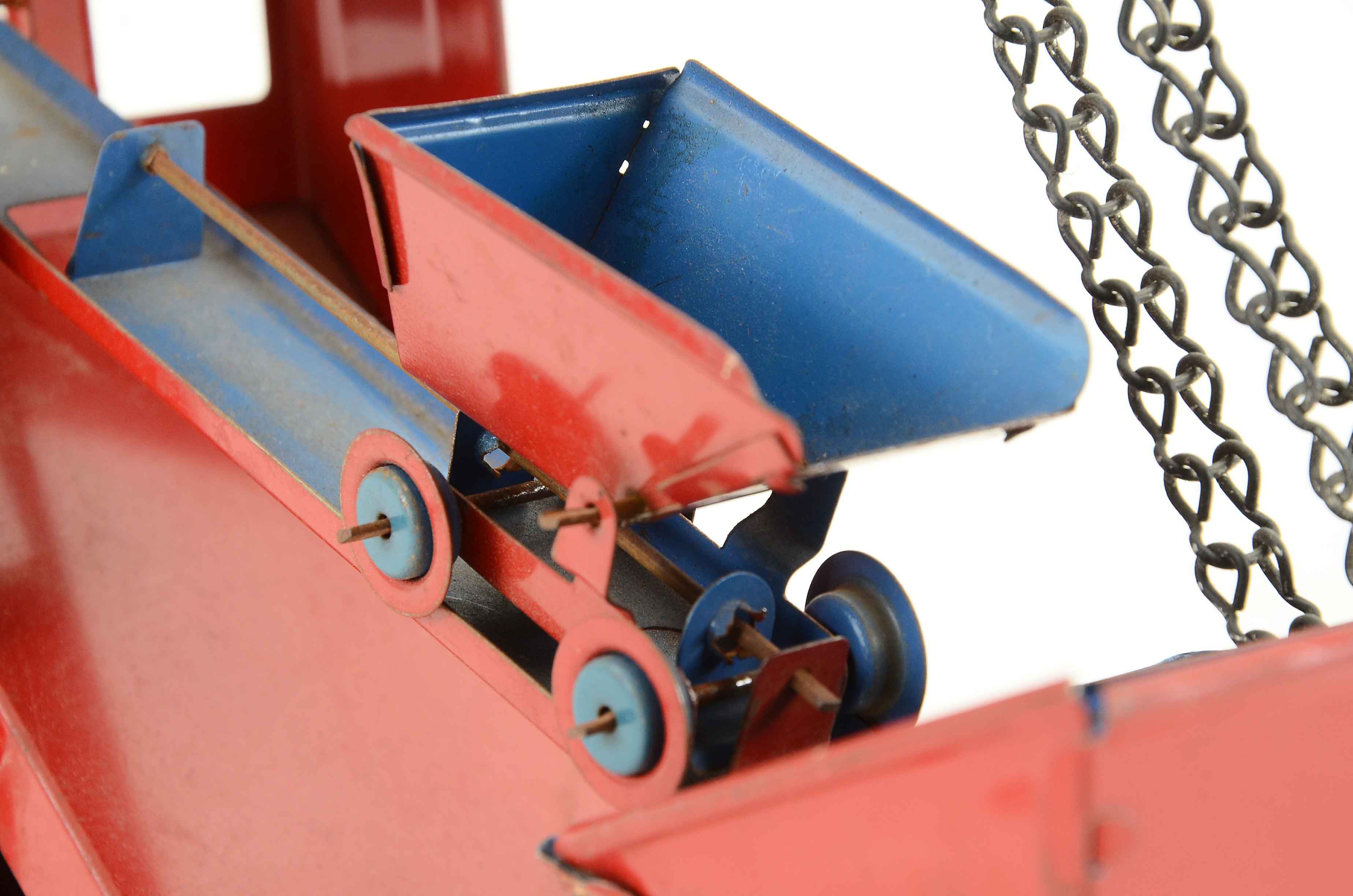 Wolverine Tin Ton Sand and Gravel Conveyor Toy