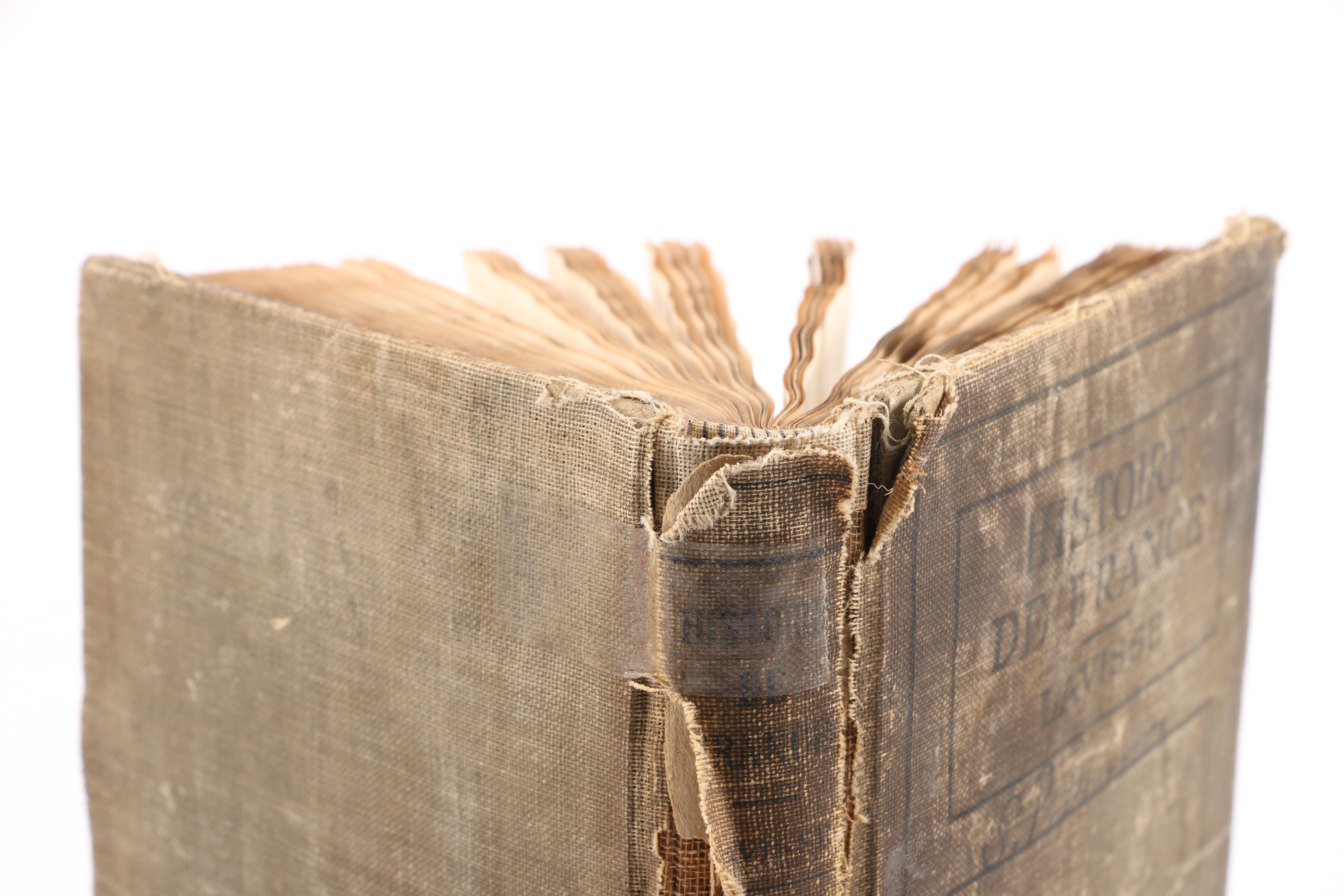 French-Language Art and History Books