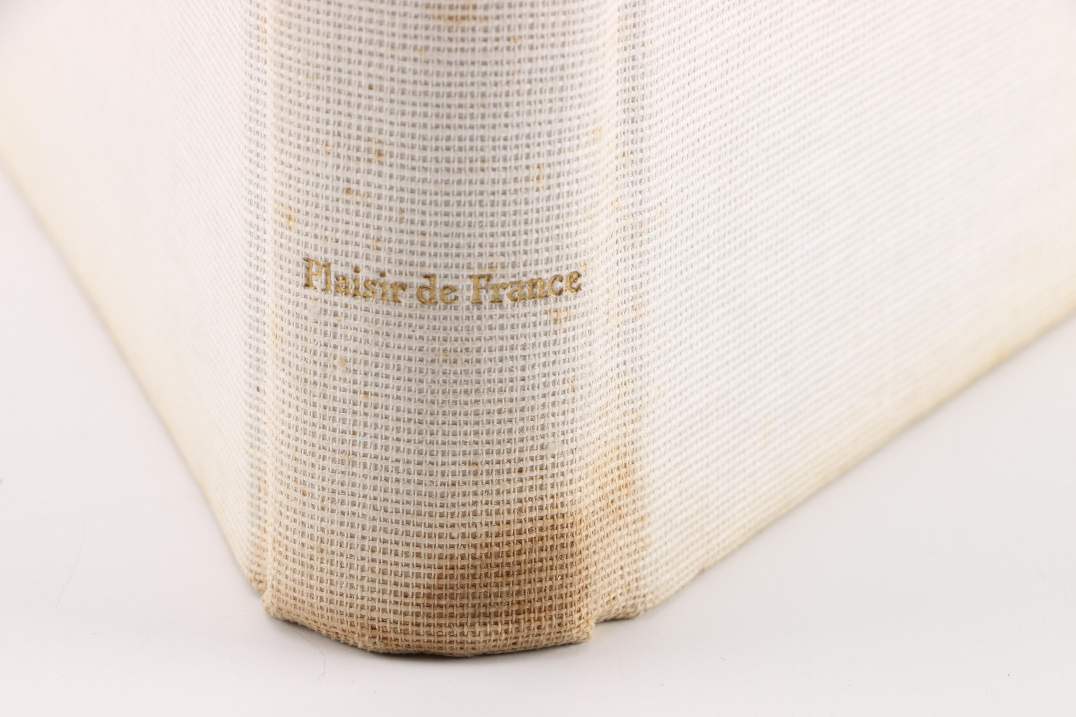 French-Language Art and History Books