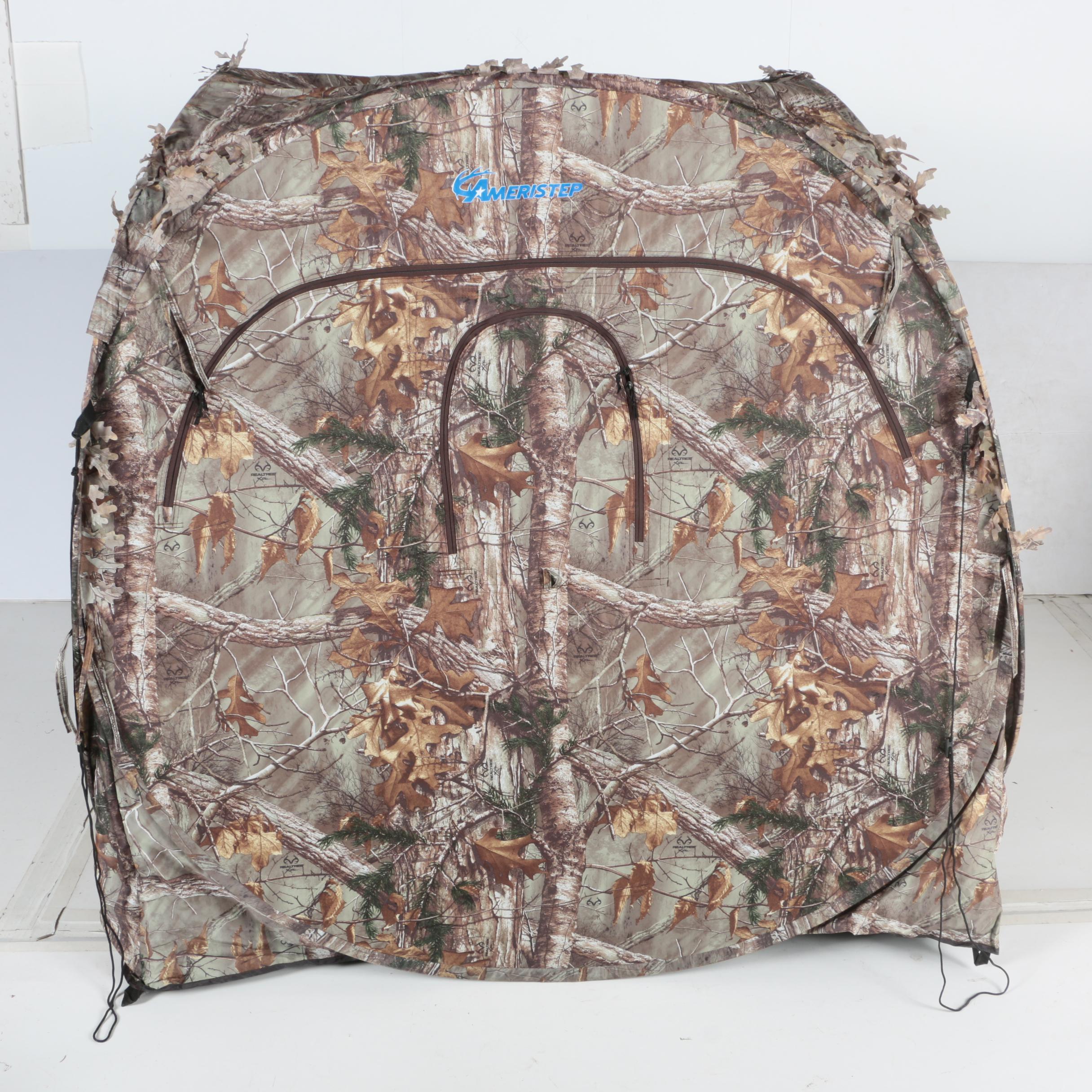 Ameristep "Realtree Xtra" Ground Blind with Lanterns and Camping Gear