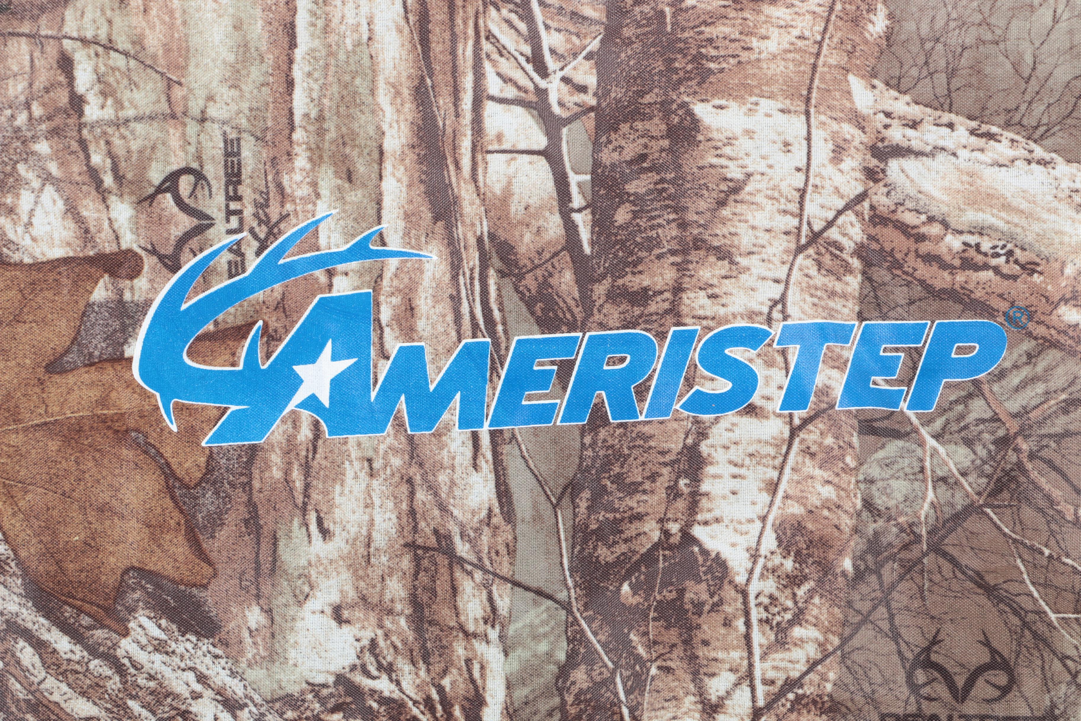 Ameristep "Realtree Xtra" Ground Blind with Lanterns and Camping Gear