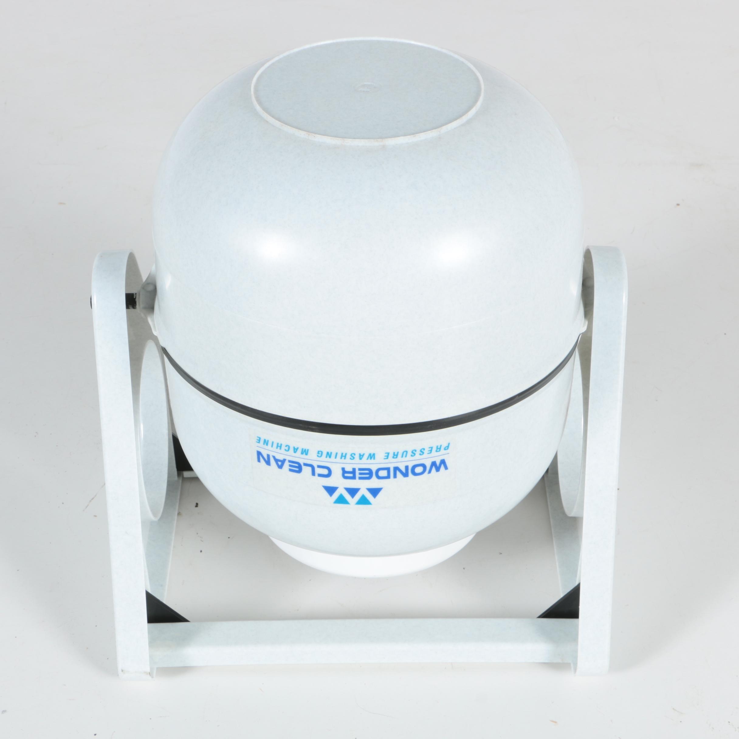 Ameristep "Realtree Xtra" Ground Blind with Lanterns and Camping Gear