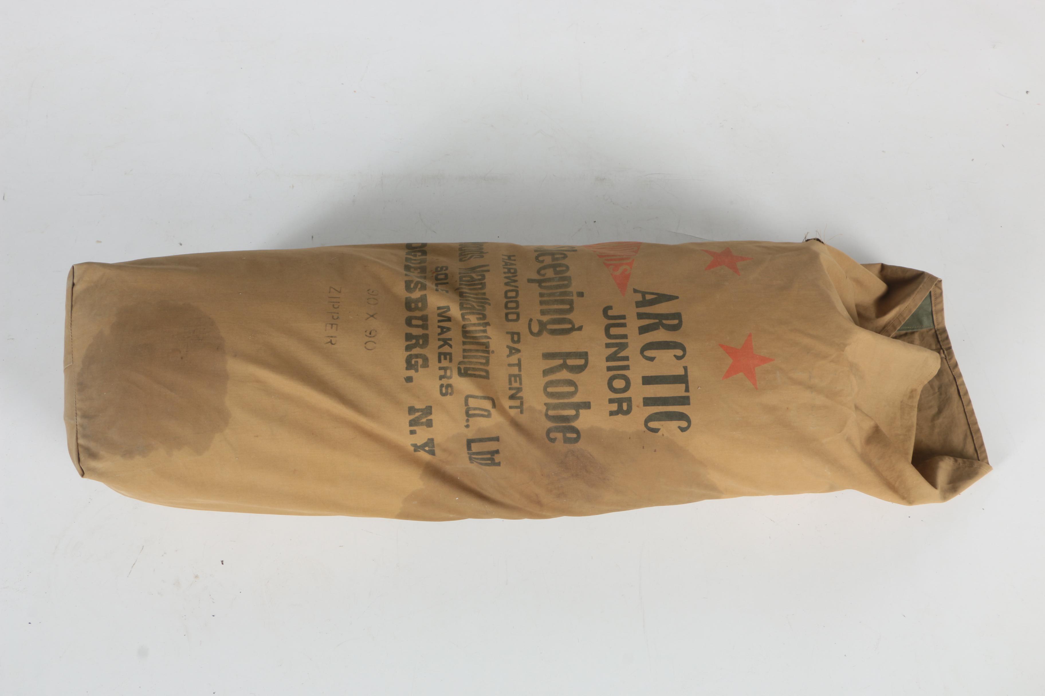 Ameristep "Realtree Xtra" Ground Blind with Lanterns and Camping Gear