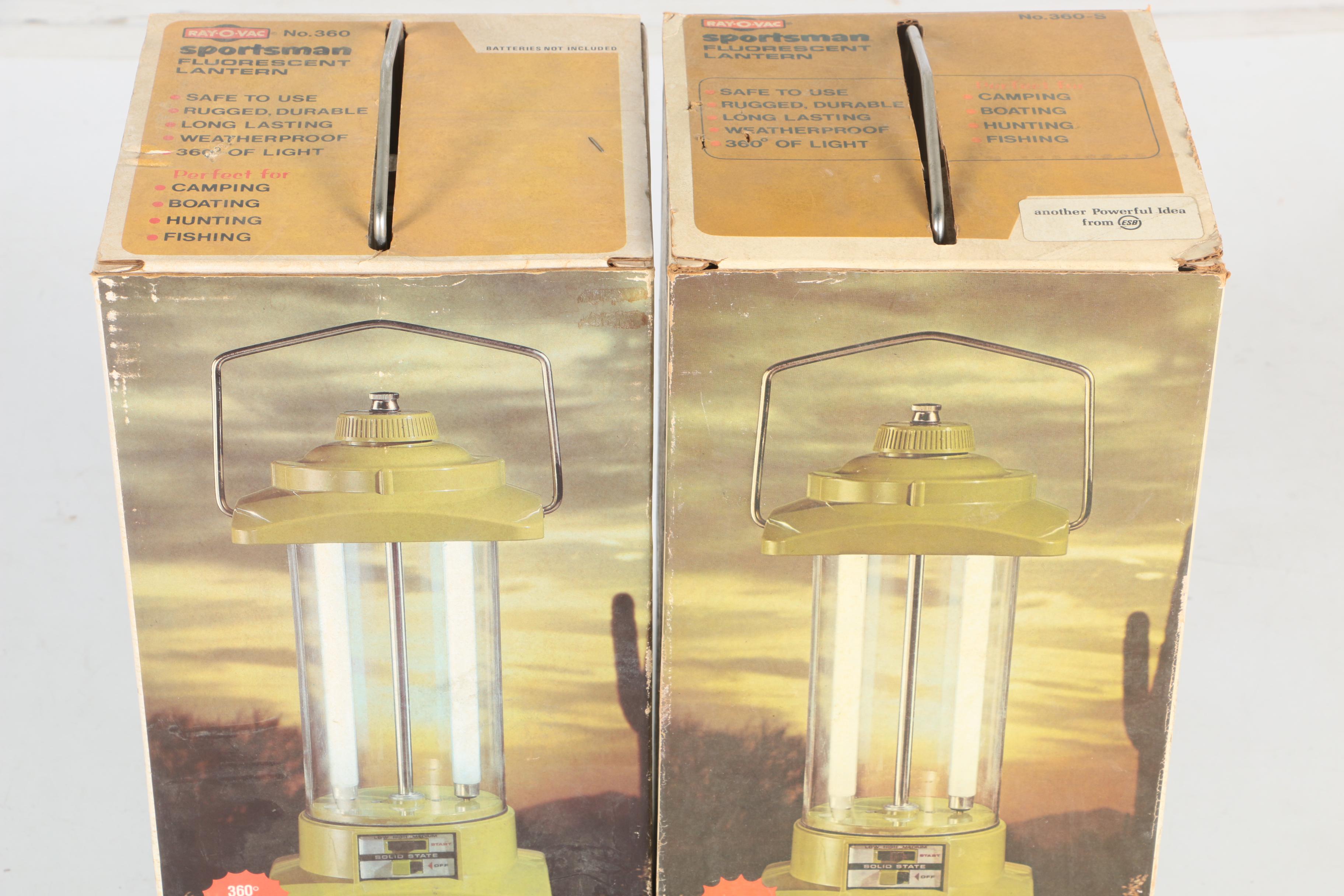 Ameristep "Realtree Xtra" Ground Blind with Lanterns and Camping Gear