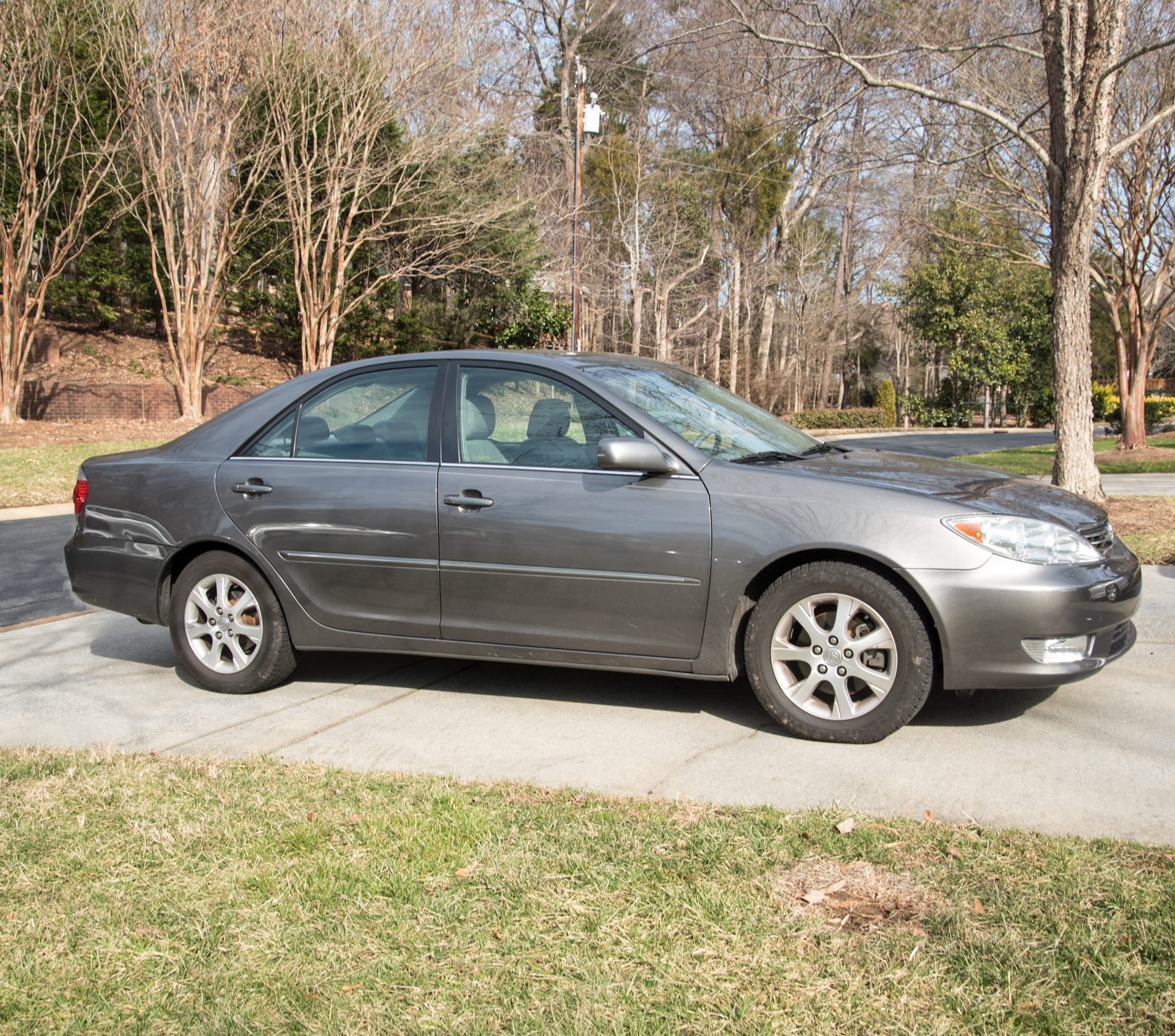 2005 Toyota Camry XLE Sedan