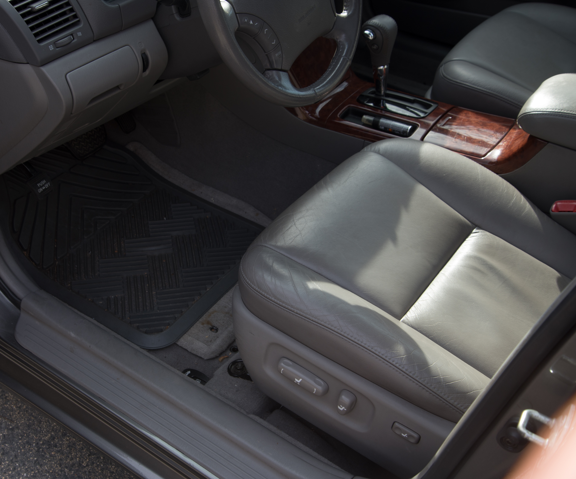 2005 Toyota Camry XLE Sedan