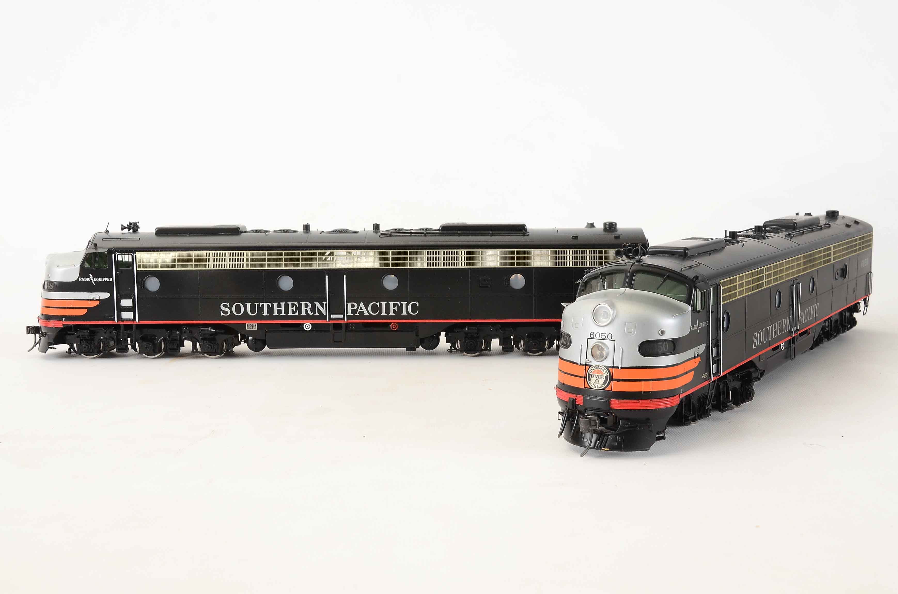 Key Imports EMD E-9 Locomotive Southern Pacific Black Widow