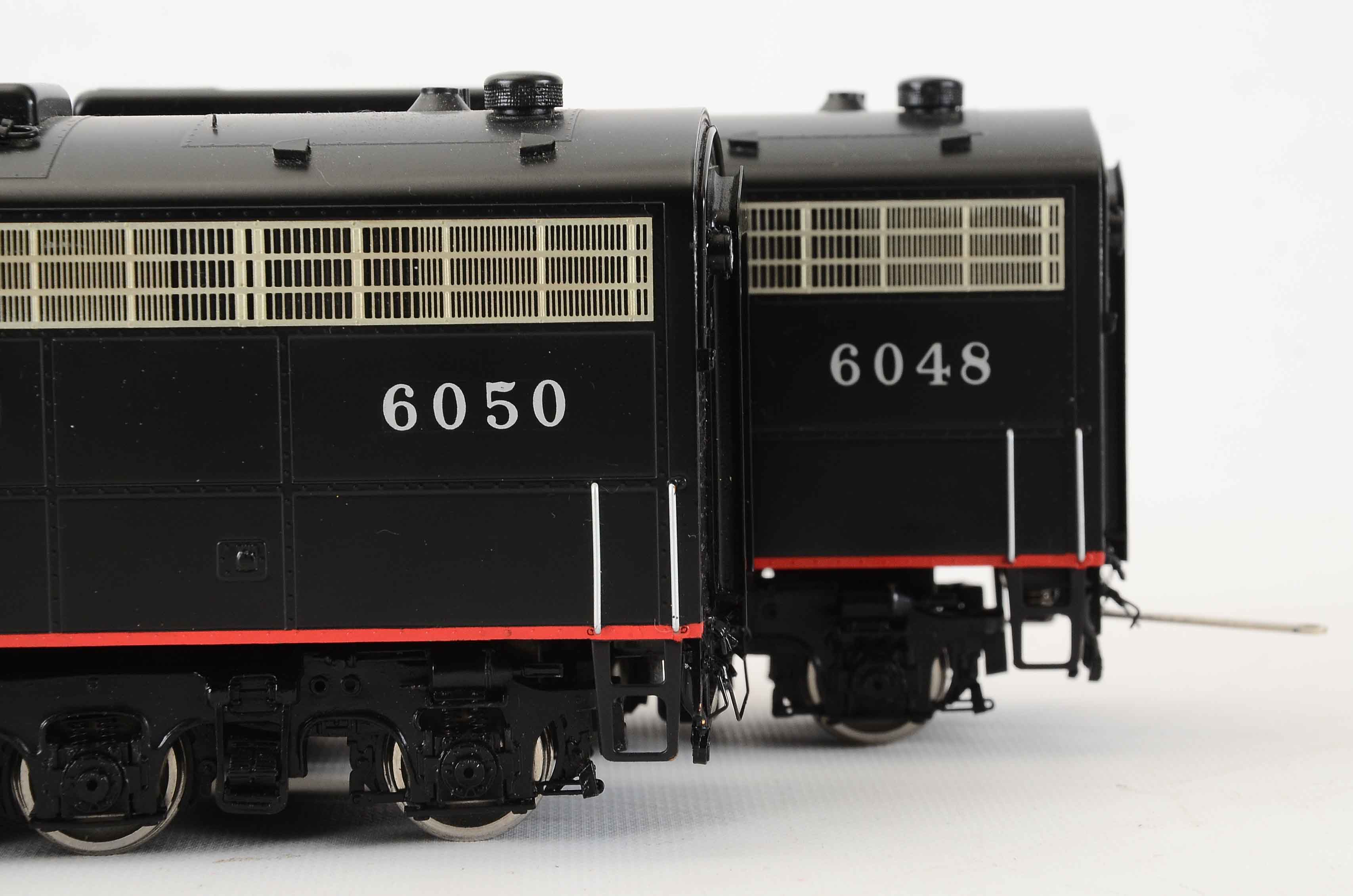 Key Imports EMD E-9 Locomotive Southern Pacific Black Widow