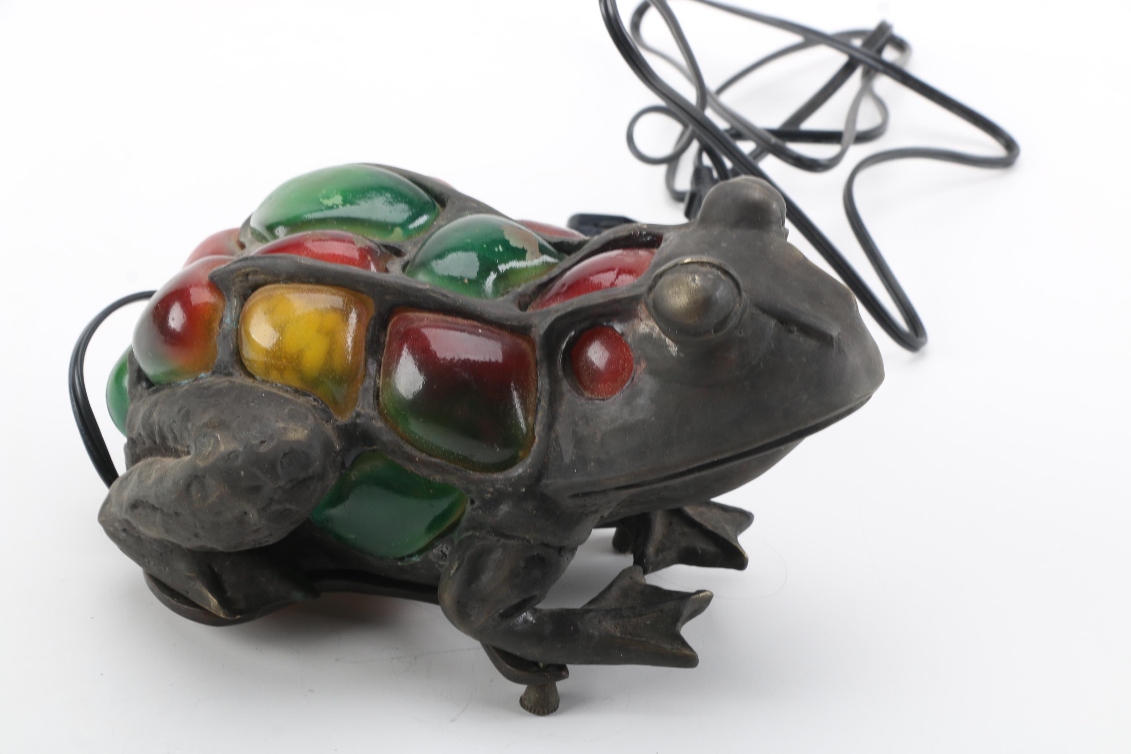 Metal Frog Accent Lamp