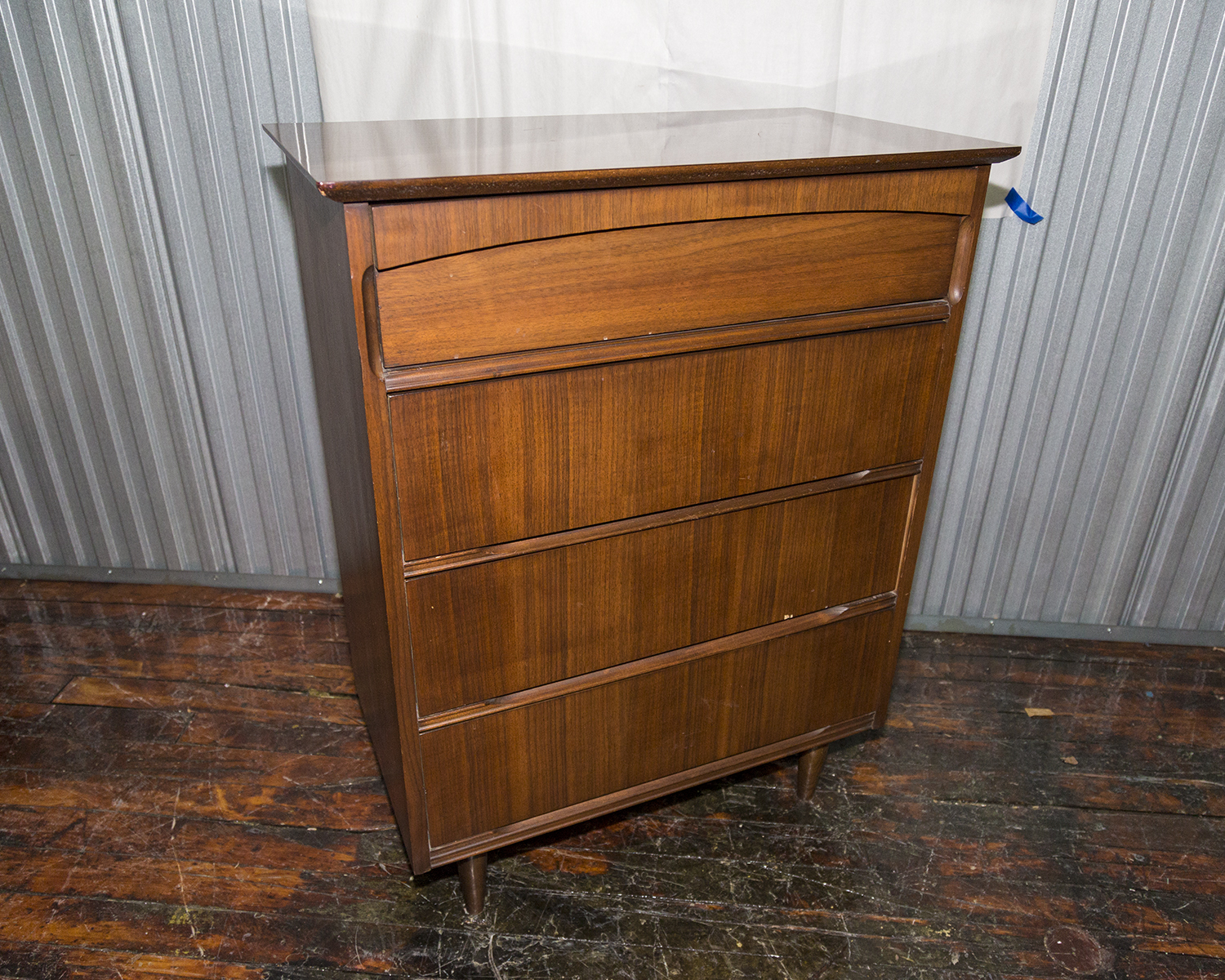 Mid Century Modern Chest of Drawers