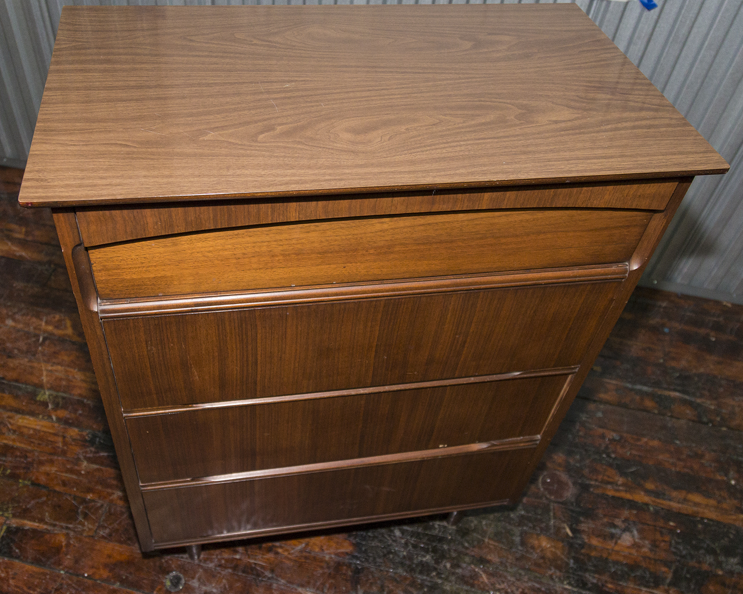Mid Century Modern Chest of Drawers